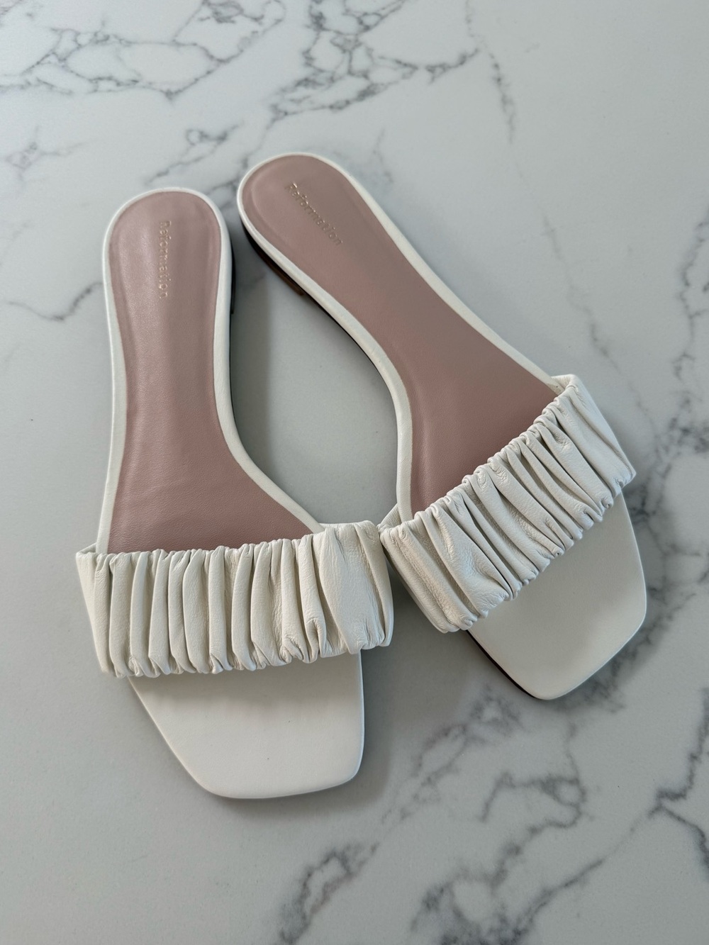 Reformation Marcella Ruched Flat Slide - White - Size 9